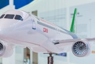 First C919 to fly with China Eastern in mid-December