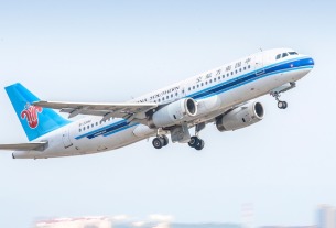 China Southern Airlines sinks on plan to raise $2.8 billion to buy planes, top up working capital