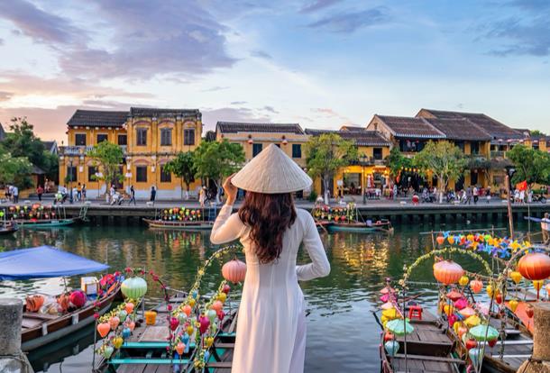China regains top position as Vietnam's largest source of tourists