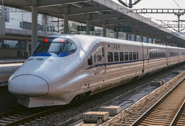 China sees over 300 million railway passenger trips so far in summer rush