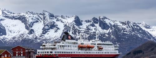 Hurtigruten revamps “China Ready” initiative to enhance polar experiences for Chinese travelers